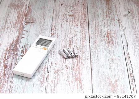 空調遙控器和電池 85141707