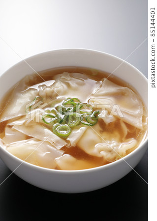 won-ton soup  85144401
