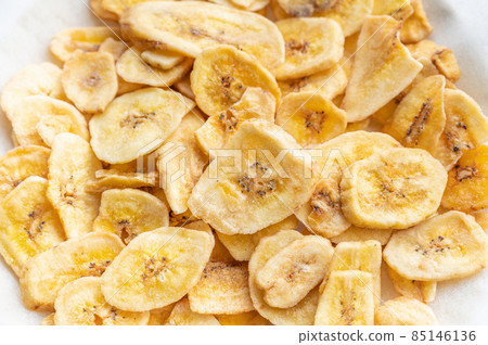 banana chips 85146136