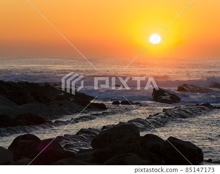 Sunrise in Taitung Onoyagi, Taiwan / Xiaoyeliu, Taitung, Taiwan Sunrise in Taitung Onoyagi, Taiwan / Xiaoyeliu, Taitung, Taiwan 85147173