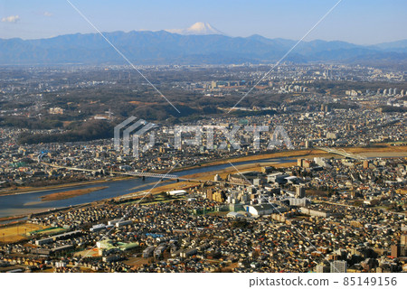 Mt. Fuji and the Tama River Futakotamagawa 85149156