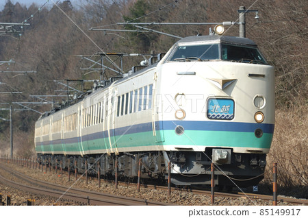 北陸本線椿田栗倉JR東T16編隊(新潟)北越 北陸本線椿田栗倉JR東T16編隊(新潟)北越 85149917