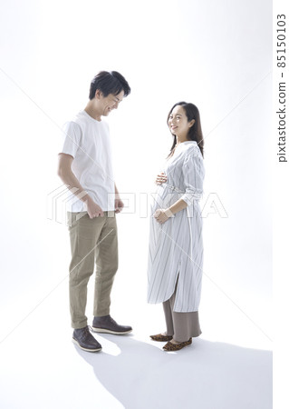 Pregnant couple couple maternity Pregnant couple couple maternity 85150103