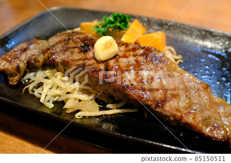 sirloin steak  85150511