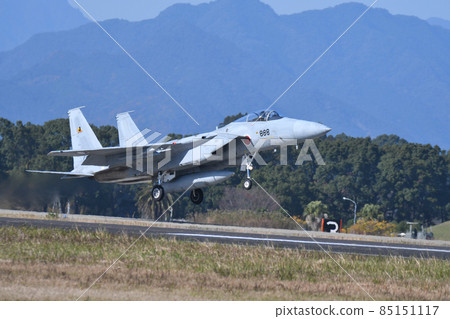 F-15 Eagle takeoff 85151117