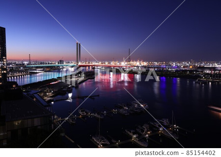 澳大利亞維多利亞州墨爾本碼頭區的夜景 澳大利亞維多利亞州墨爾本碼頭區的夜景 85154402