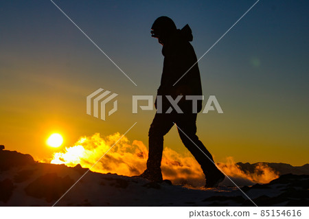 Asahi and climbers Asahi and climbers 85154616