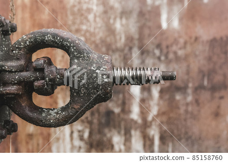 Spindle Gate Valves Old Screw Iron Thread Industrial Part or Element, Close-up 85158760