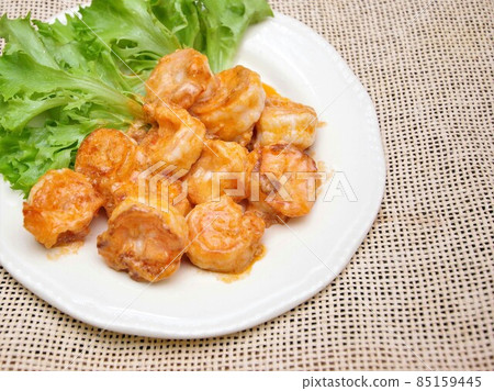 Stir-fried shrimp with mayonnaise Stir-fried shrimp with mayonnaise 85159445