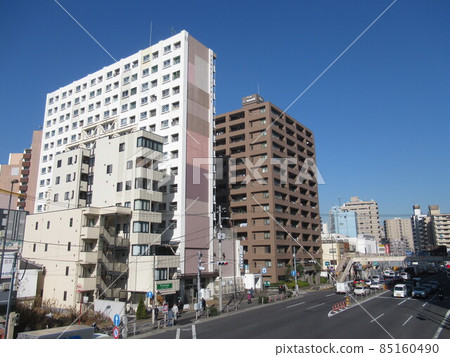 In front of Minowa station 85160490