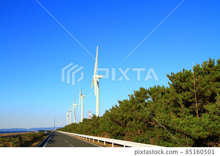 風車一字排開的渥美半島 風車一字排開的渥美半島 85160501