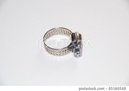 Metal fittings for fixing the hose to the pipe 85160589