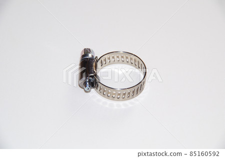 Metal fittings for fixing the hose to the pipe 85160592