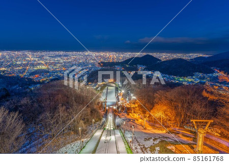 北海道札幌大倉山跳躍體育場夜景 85161768