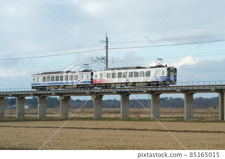 Hokuetsu Express Hokuhoku Line Saigata-Kubiki Hokuetsu Express HK100-4 + HK100-1 Hokuetsu Express Hokuhoku Line Saigata-Kubiki Hokuetsu Express HK100-4 + HK100-1 85165015