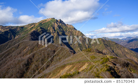 Clear sky and superb view from Mt. Tanigawa / Tenjin Pass Clear sky and superb view from Mt. Tanigawa / Tenjin Pass 85170343