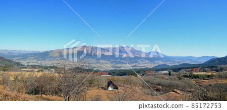 南阿蘇盆地和阿蘇山 南阿蘇盆地和阿蘇山 85172753