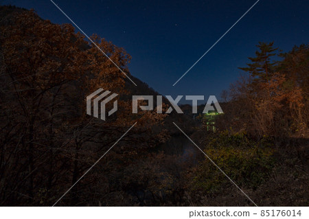 Night view of Daimon Dam in late autumn Night view of Daimon Dam in late autumn 85176014