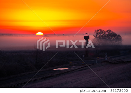 Dawn of Watarase Retarding Ground [Gunma, Tochigi, Saitama, Ibaraki] 85178900