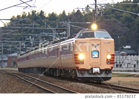 Hokuriku Main Line Awara Onsen-Hosorogi JR West 485 Series A01 formation (Kyoto) Raicho Hokuriku Main Line Awara Onsen-Hosorogi JR West 485 Series A01 formation (Kyoto) Raicho 85179237