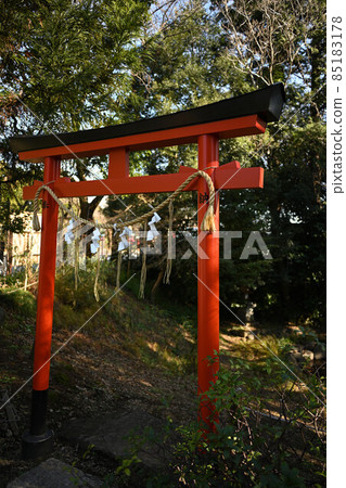 (傳統風景) 公司在轄區 公司在轄區內 (傳統風景) 公司在轄區 公司在轄區內 85183178