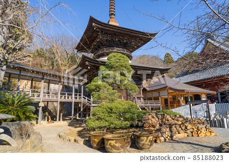 Amabiki Kannon's Tahoto (Sakuragawa City, Ibaraki Prefecture) 85188023