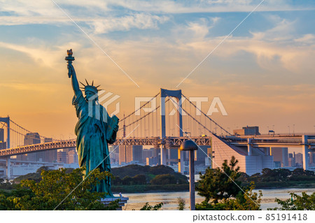 [Tokyo cityscape] Evening view around Odaiba 85191418