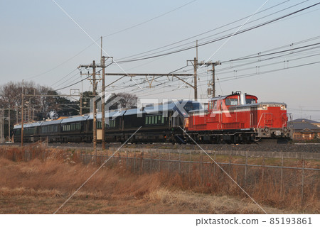 東北本線蓮田東宮JR東日本DD51-842（高崎）+E655系列（奧庫）+TR（東京） 85193861