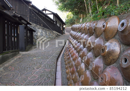 Tokoname City, Aichi Prefecture: Dendenzaka 85194212