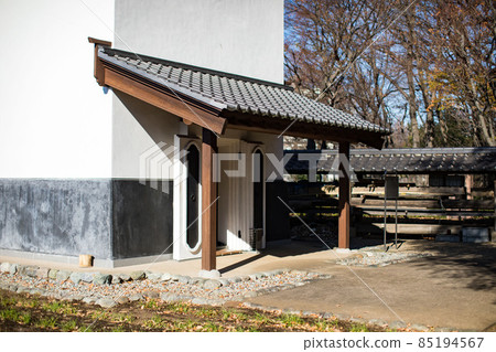 立川市立川市川越道綠地小民園,立川市指定有形文化財產,建於佐崎家 立川市立川市川越道綠地小民園,立川市指定有形文化財產,建於佐崎家 85194567