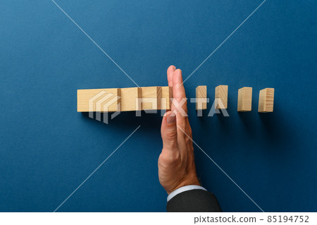 Business mediation and crisis solution 85194752