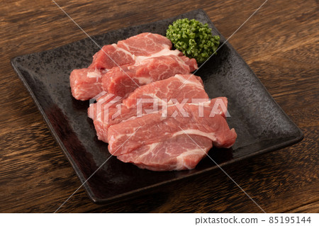 Raw lamb shoulder loin for grilled meat from Australia 85195144