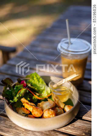 Thai Money Bag (Thai Traditional Spring Rolls) Thai Money Bag (Thai Traditional Spring Rolls) 85196816