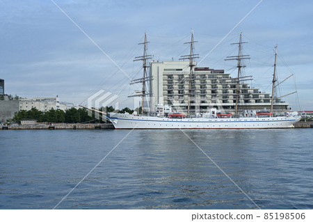 從停泊在神戶港的“Nippon Maru”和“Kaiwo Maru”美利堅公園 85198506