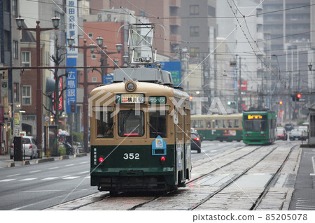 廣島電鐵有軌電車 24 350 352 型 85205078
