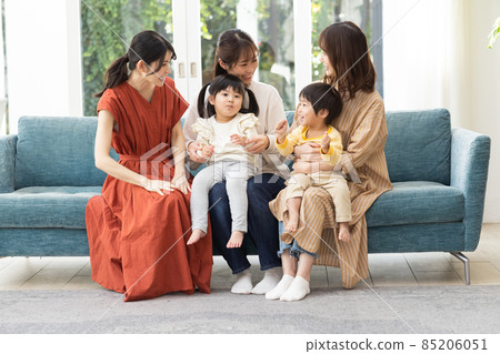 撫養孩子的媽媽朋友 85206051