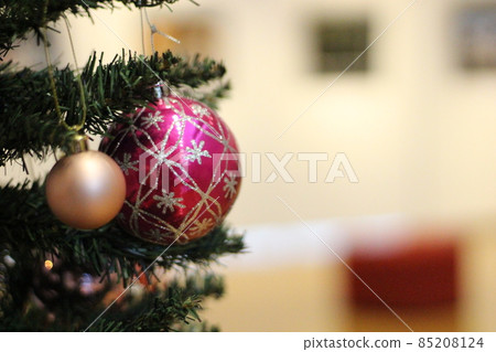 Beautifully decorated Christmas tree 85208124