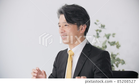 採訪一位商人 85208527