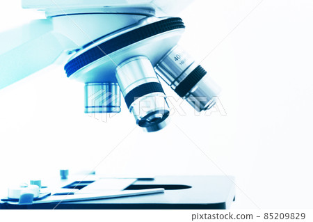 Microscope Isolated on the White Background Microscope Isolated on the White Background 85209829