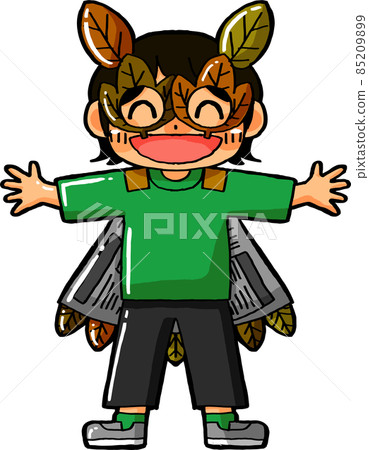 用落葉製作面具和斗篷的孩子 85209899