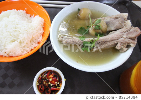 Bugis + shopping mall, a shopping spot in the Bugis area 85214384