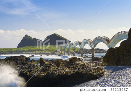 Taiwan Chenggong Township [Sanxiantai Arch Bridge] / Sanxiantai, Chenggong, Taiwan 85215487