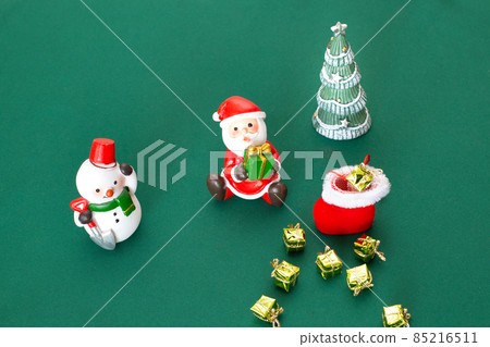 微型聖誕老人,靴子,雪人,聖誕樹桌照片 微型聖誕老人,靴子,雪人,聖誕樹桌照片 85216511