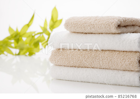Natural towels that look gentle on the skin 85216768
