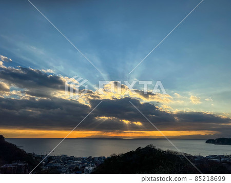 Rembrandt Ray, Angel's Ladder 85218699