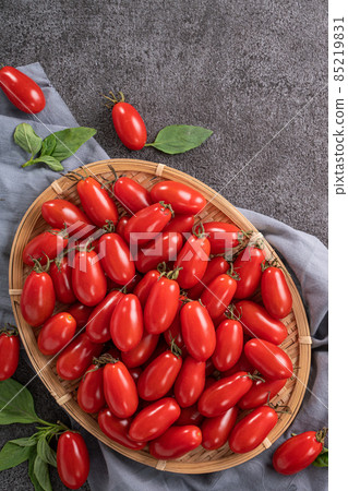 Cherry tomatoes tomato tomatoes cherry tomatoes fruit fresh cherry tomatoes チェリートマト 85219831