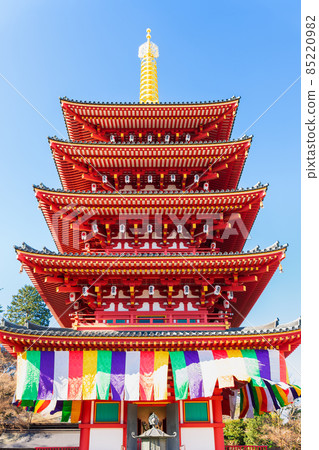 Takahata Fudoson Kongoji Temple Five-storied Pagoda Vertical Composition 85220982