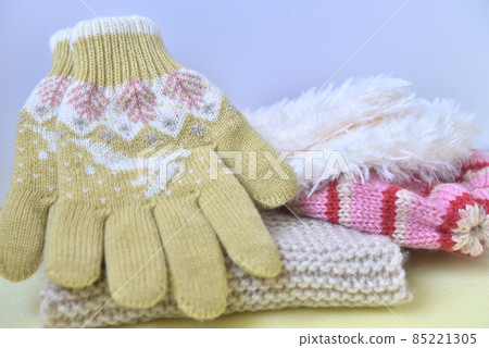 Cold protection goods, gloves, etc. 85221305