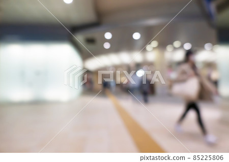 市中心的模糊表達 市中心的模糊表達 85225806