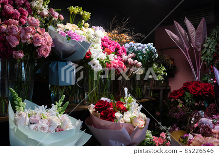 bouquets on shelves in a florist shop 85226546